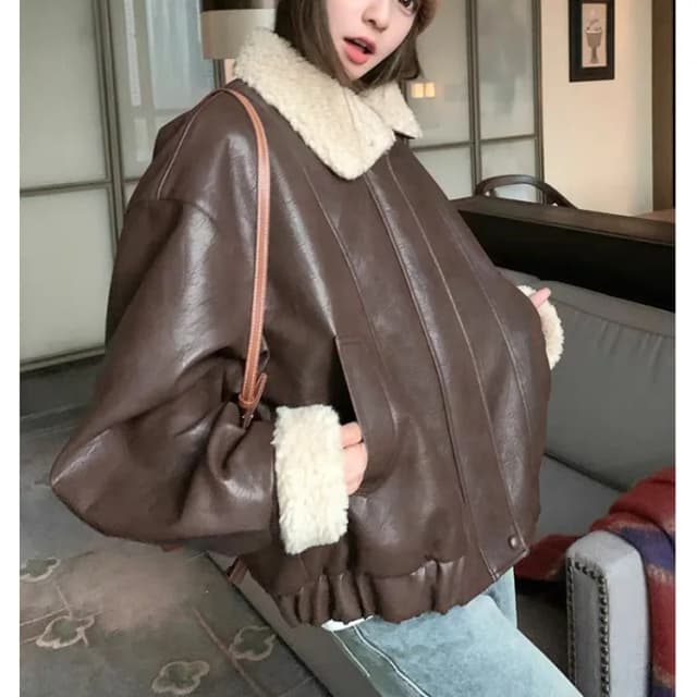 Thiened Fce Lined ort Lamb Fur Jaet Women's Winter 2025 New Loose Motorcycle Sle Retro Leather Jaet by Tagkita